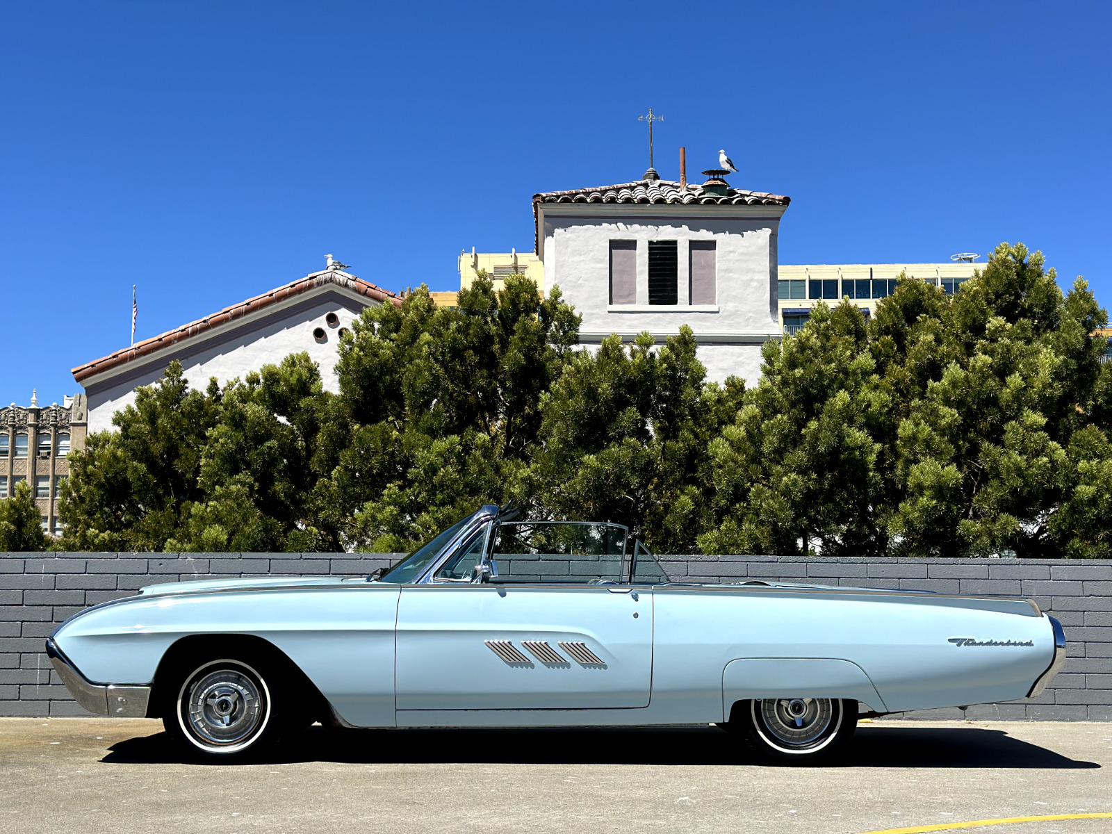 Ford-Thunderbird-1963-Convertible-8