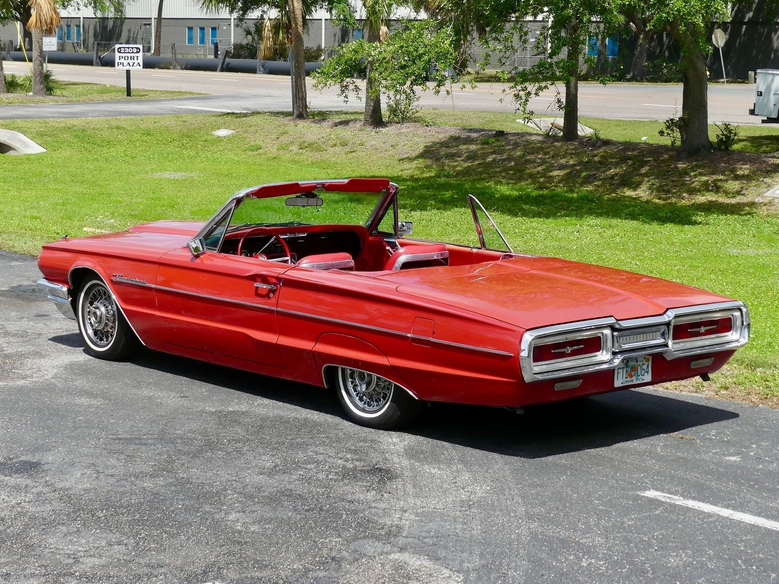 Ford-Thunderbird-1964-Convertible-13