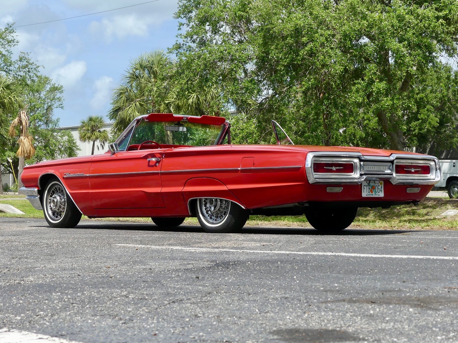 Ford-Thunderbird-1964-Convertible-14