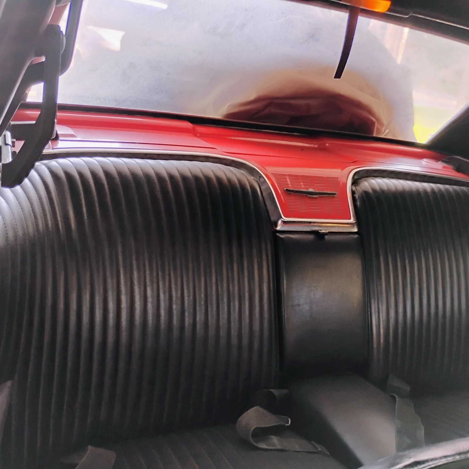 Ford-Thunderbird-1965-Convertible-9
