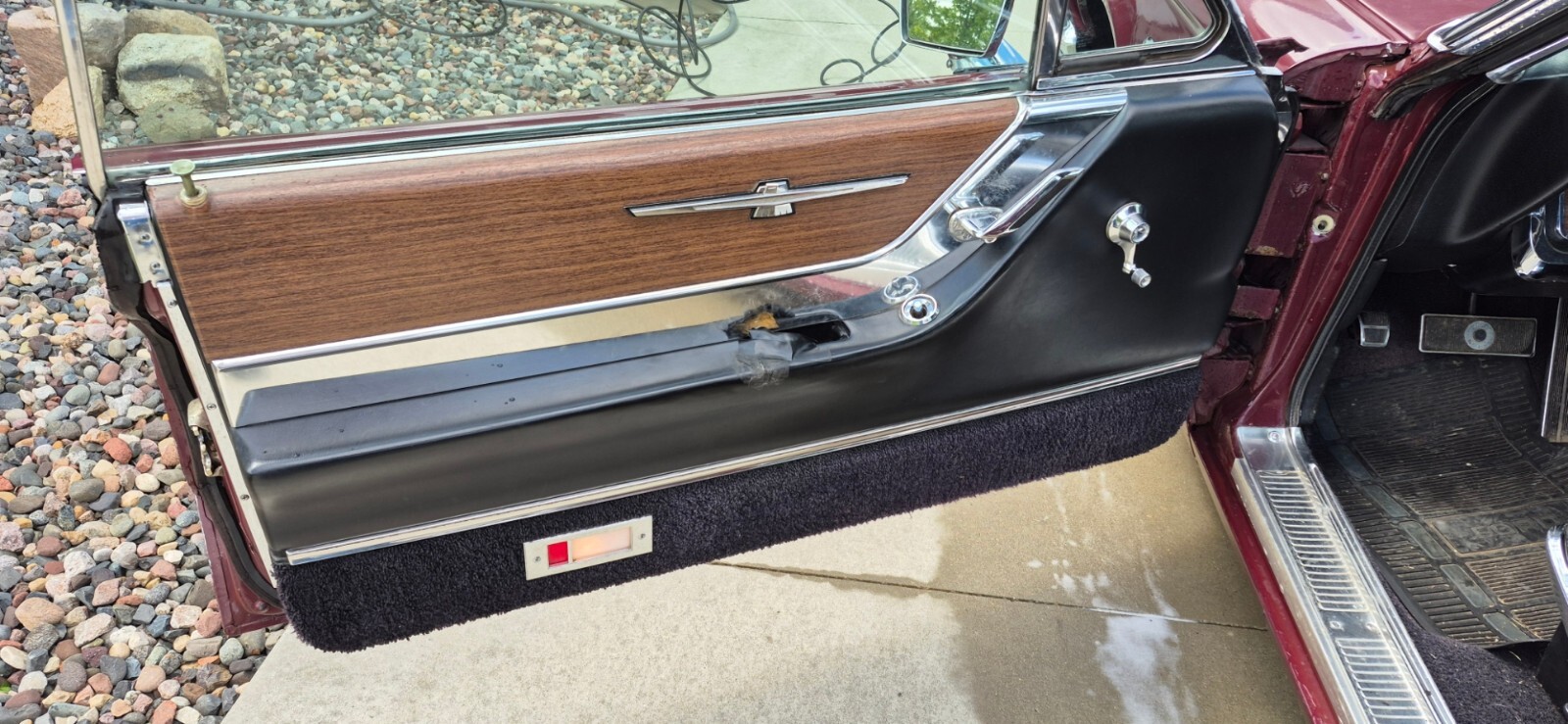 Ford-Thunderbird-1965-Coupe-21