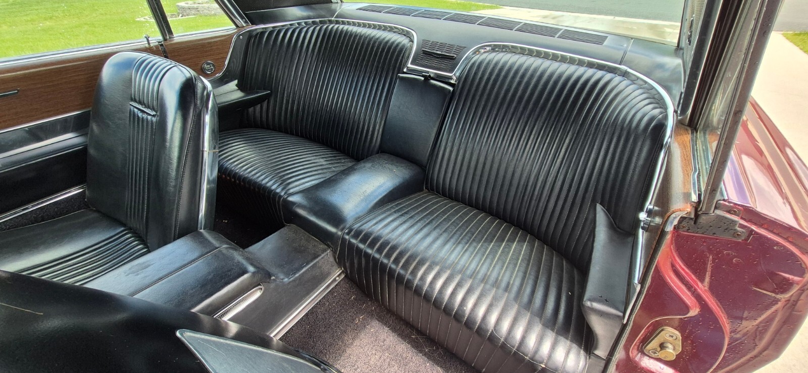 Ford-Thunderbird-1965-Coupe-24