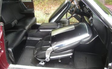 Ford-Thunderbird-1965-Sedan-11