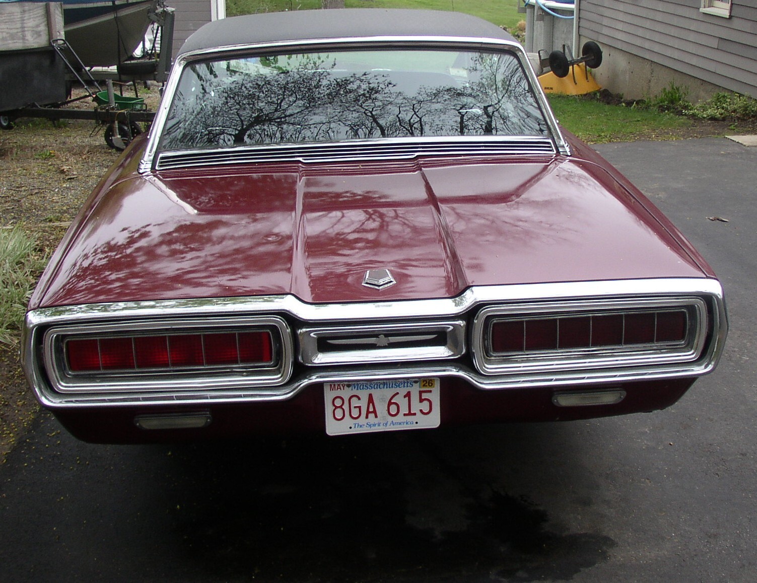 Ford-Thunderbird-1965-Sedan-4