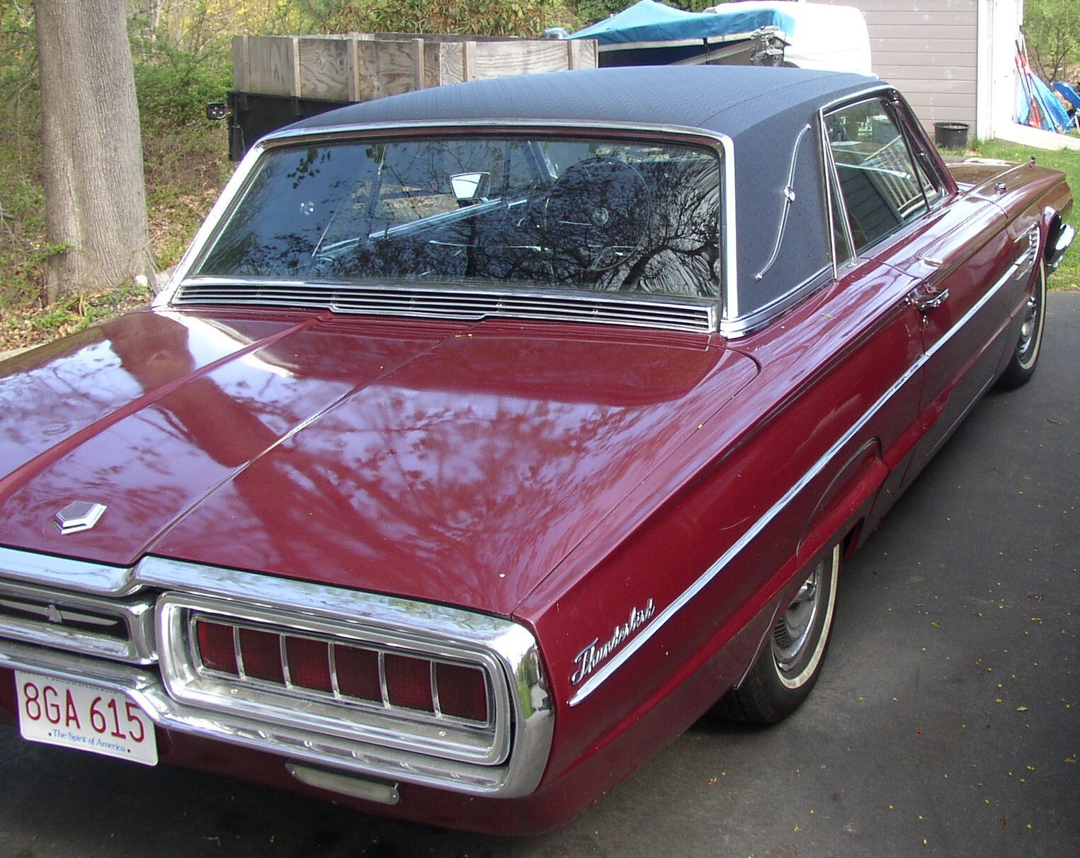 Ford-Thunderbird-1965-Sedan-7