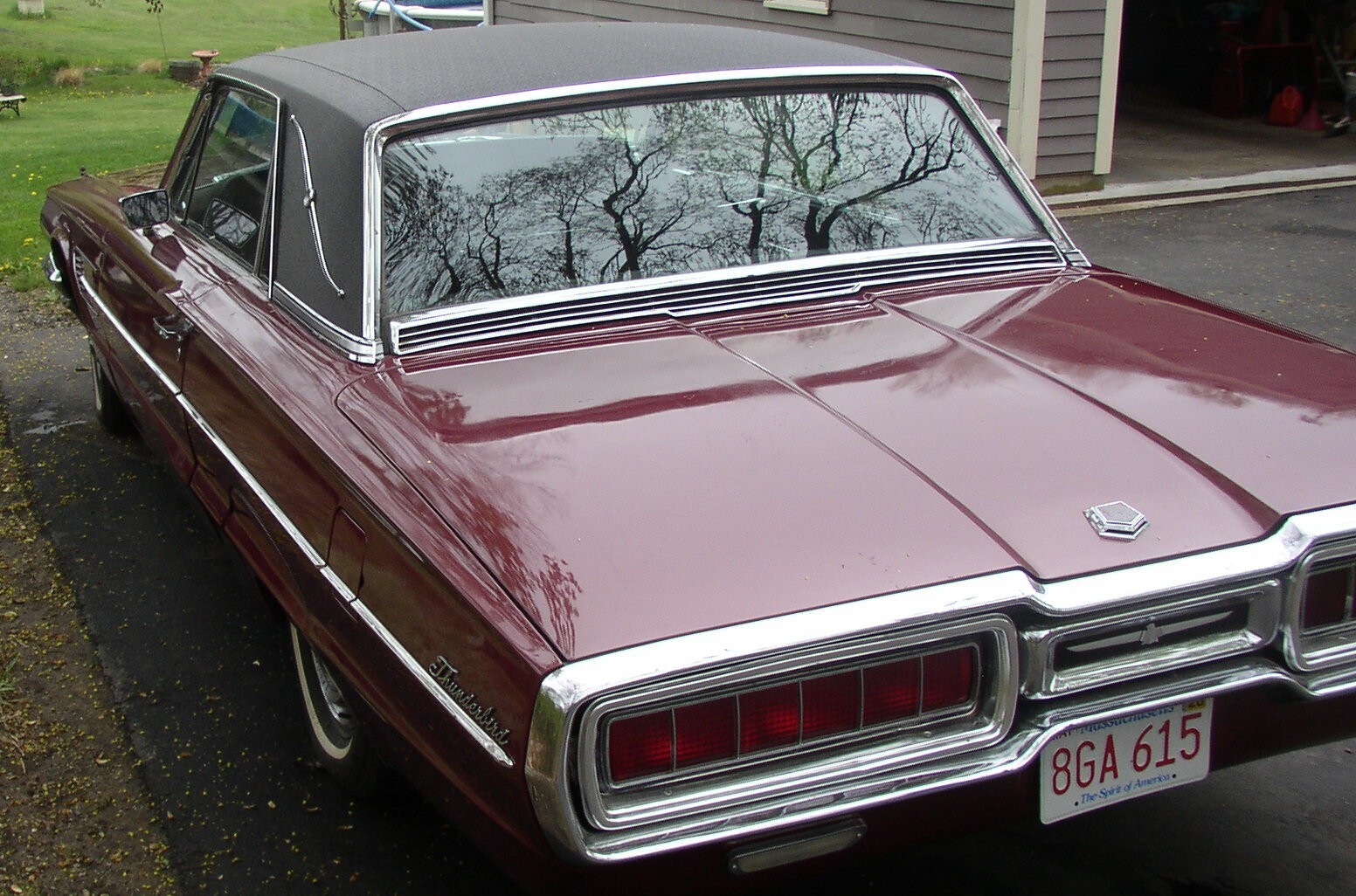 Ford Thunderbird 1965 Sedan