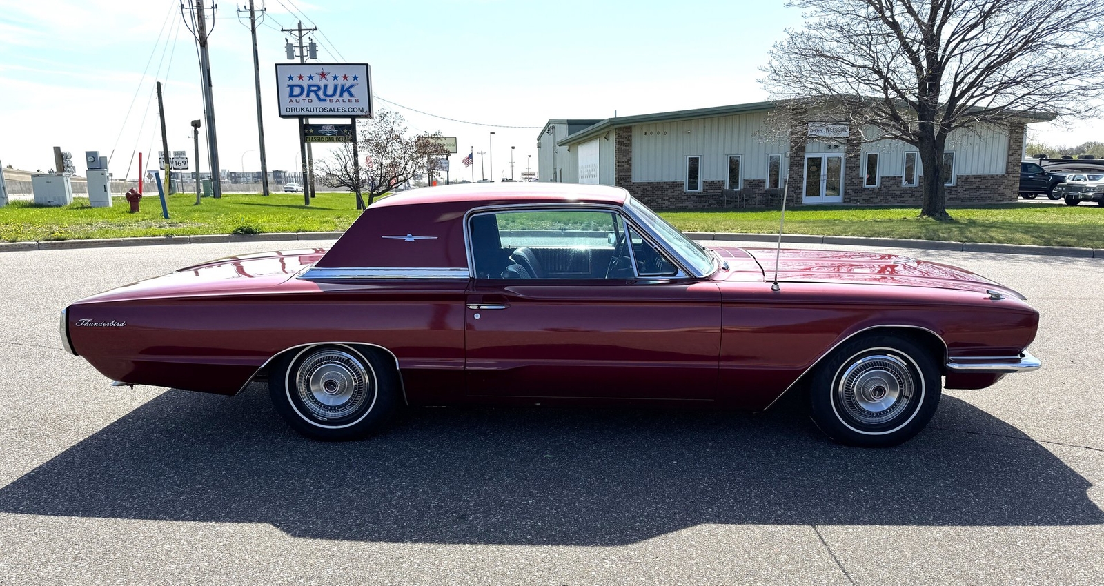 Ford-Thunderbird-1966-1