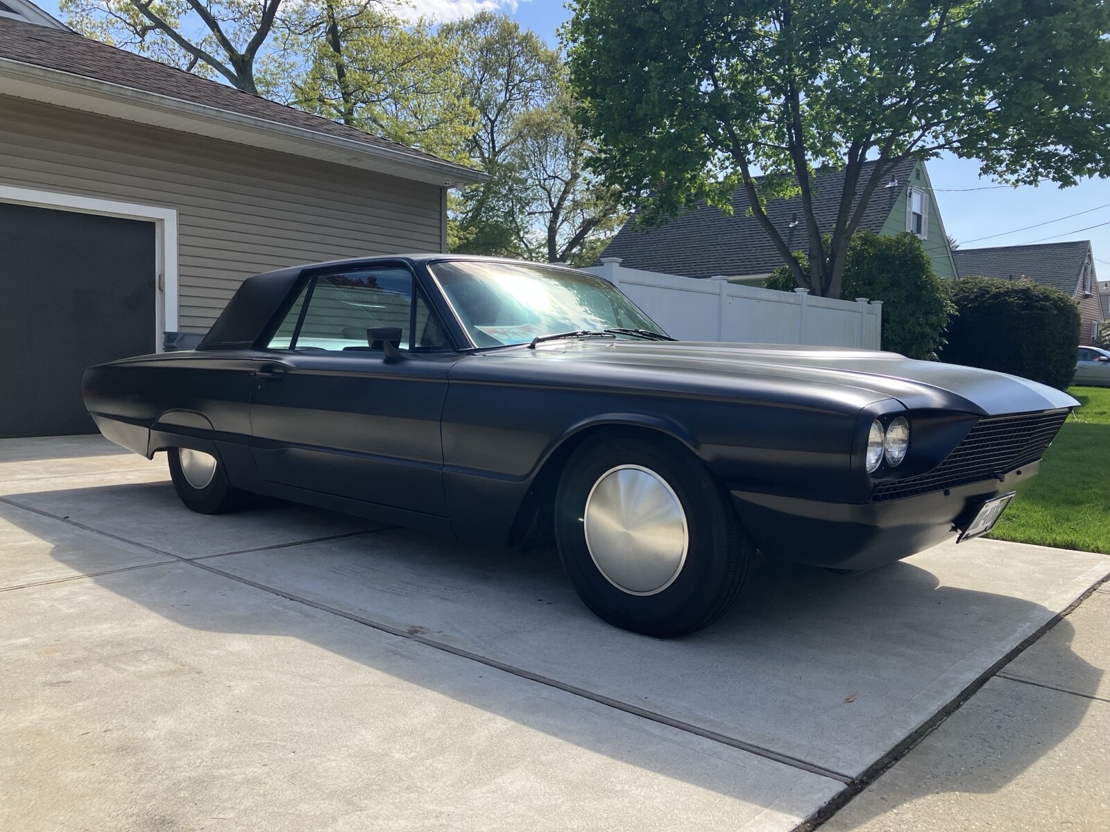 Ford-Thunderbird-1966