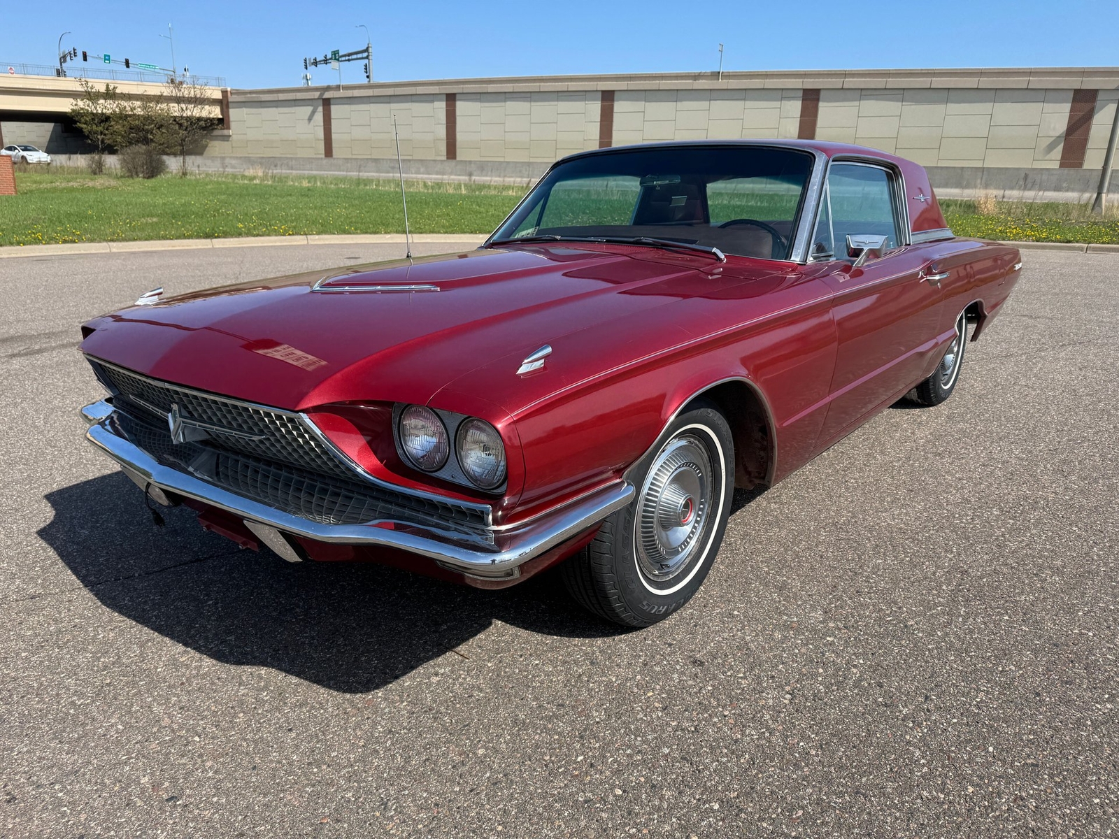 Ford-Thunderbird-1966-7