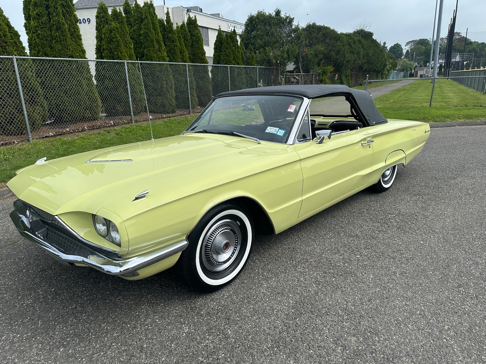 Ford-Thunderbird-1966-CONVERTILE-1