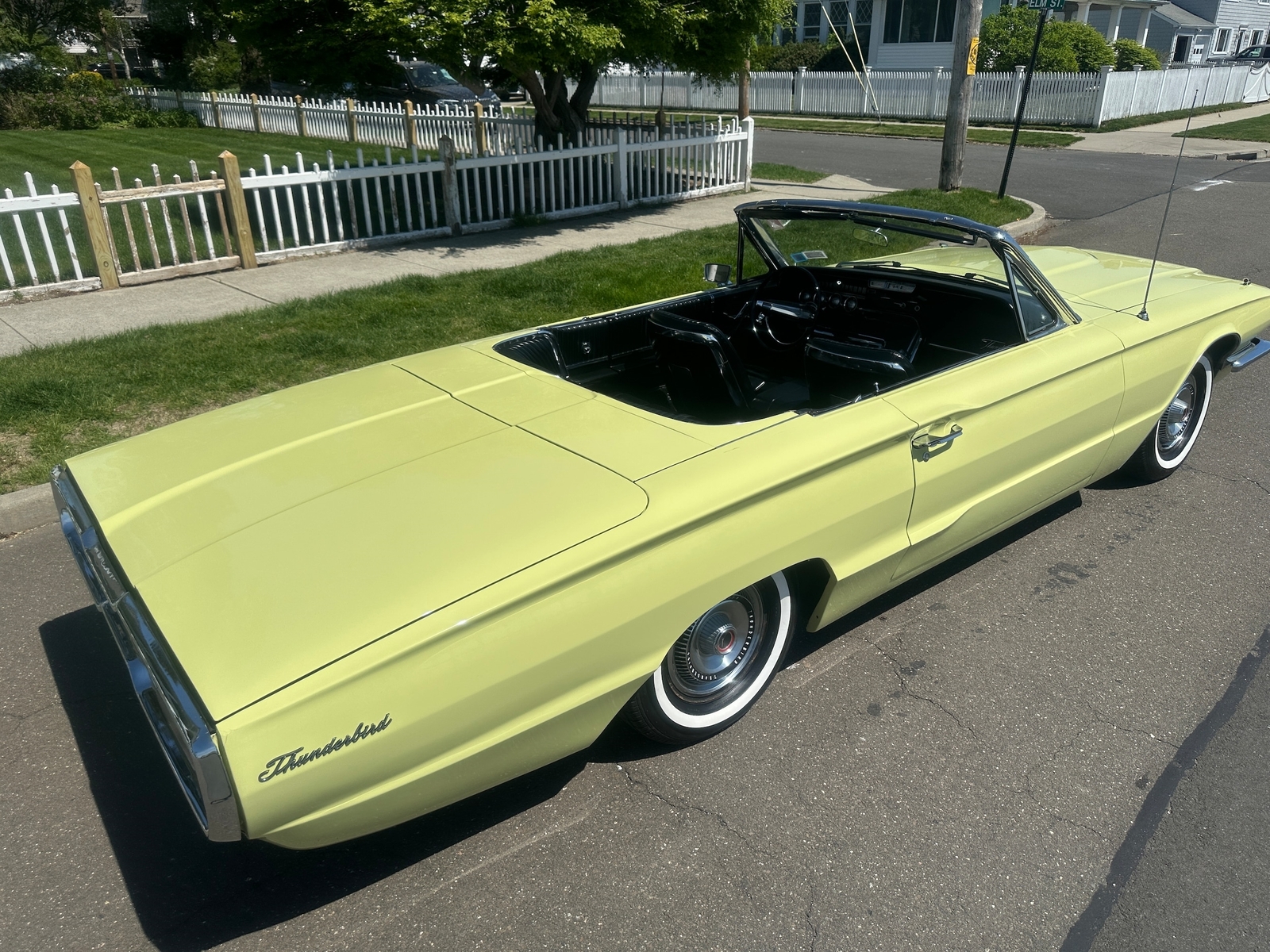 Ford-Thunderbird-1966-CONVERTILE-10
