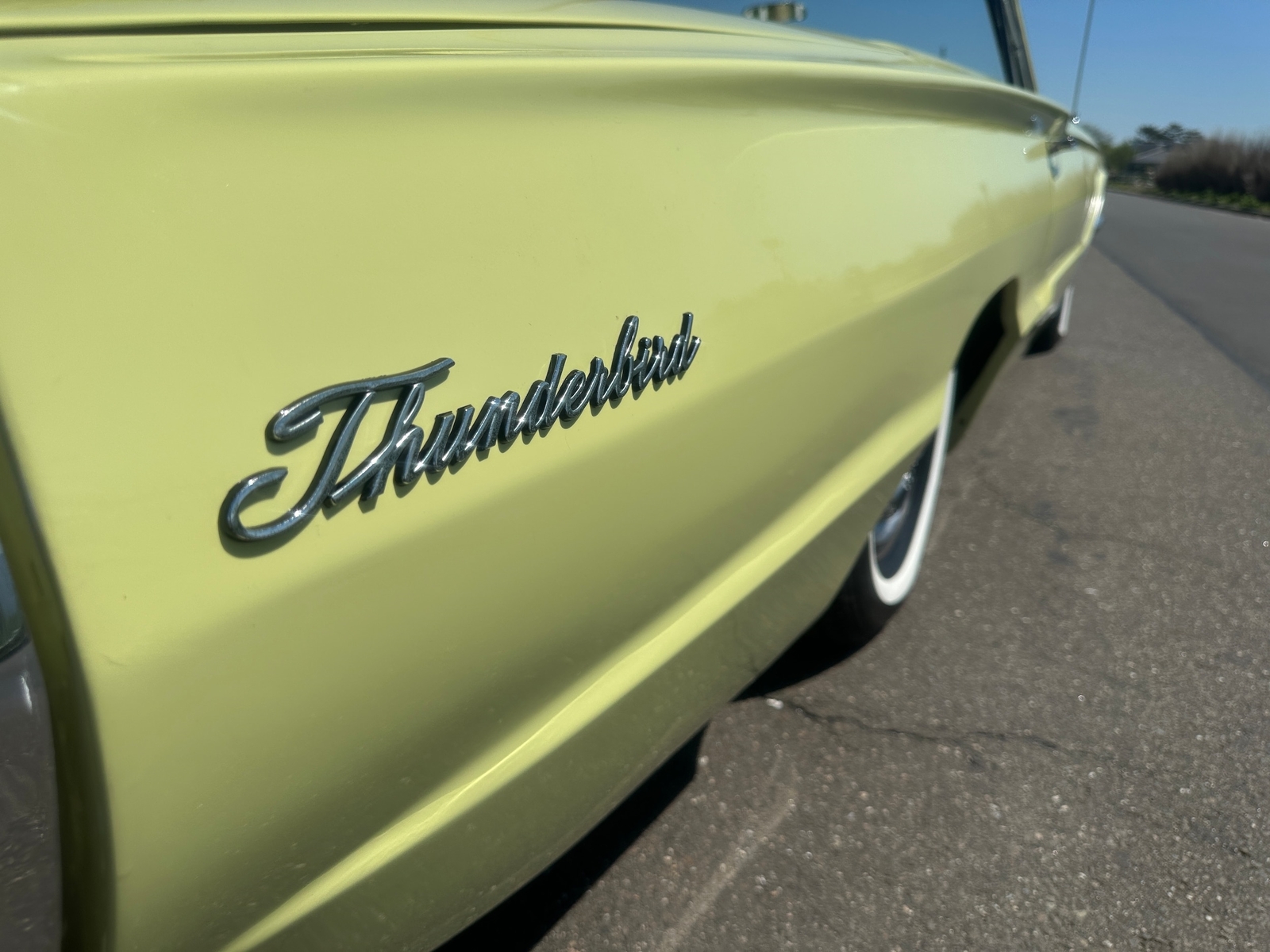 Ford-Thunderbird-1966-CONVERTILE-13