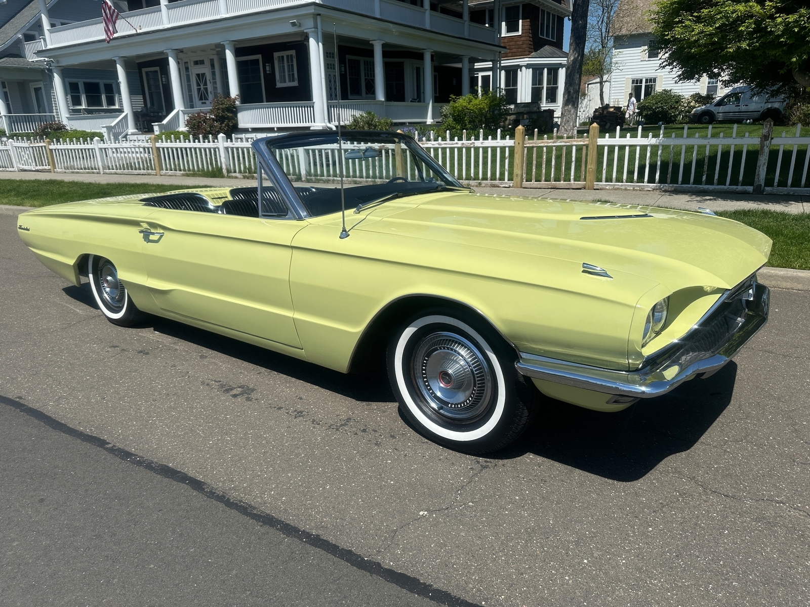 Ford-Thunderbird-1966-CONVERTILE-3