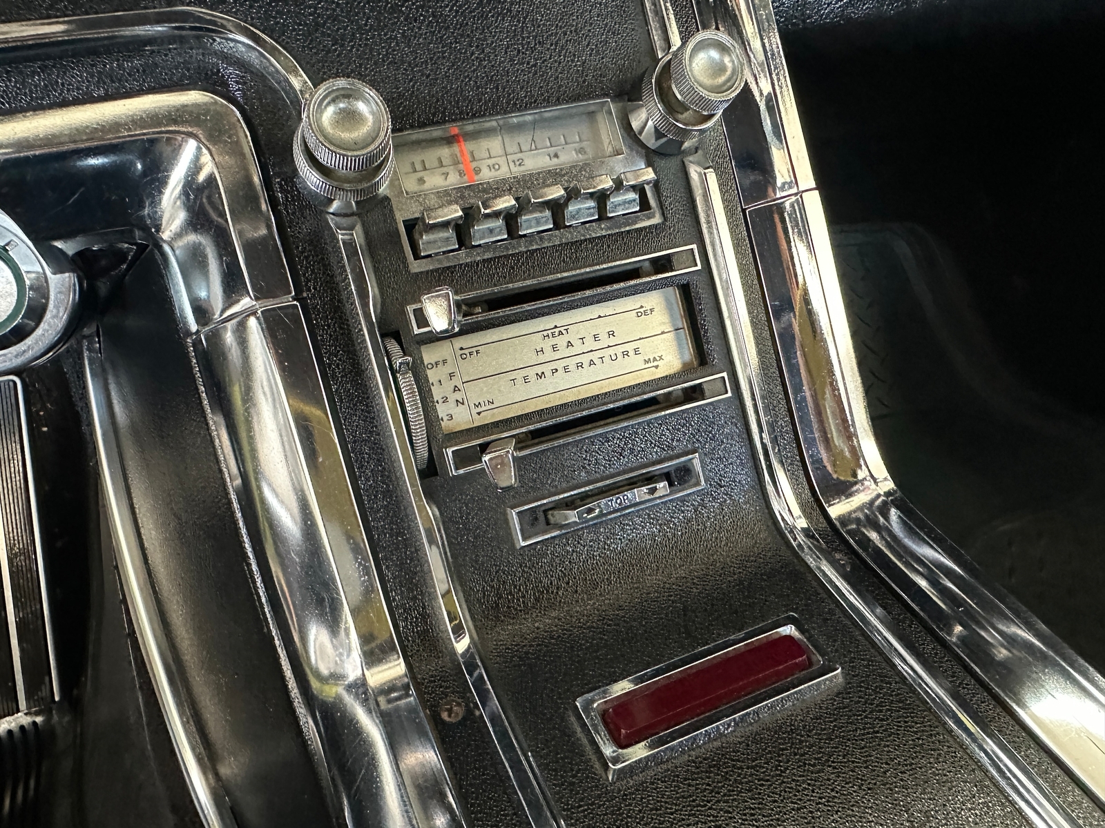 Ford-Thunderbird-1966-CONVERTILE-37