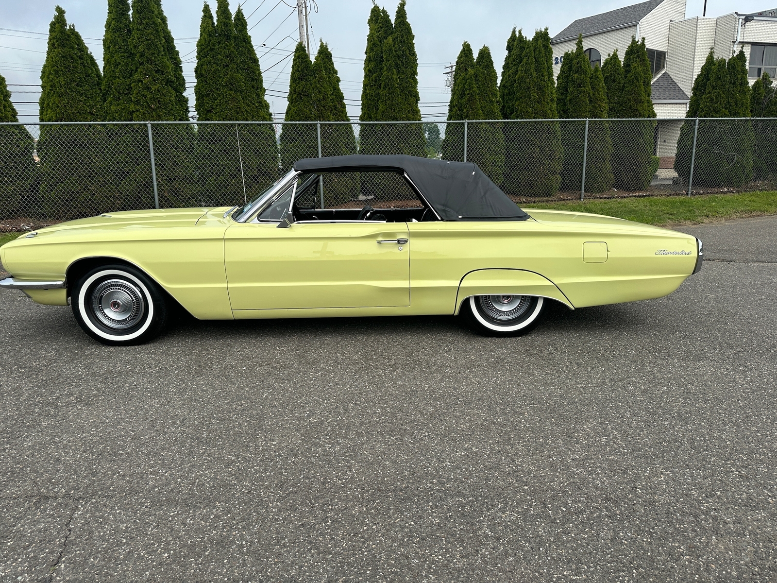 Ford-Thunderbird-1966-CONVERTILE-9