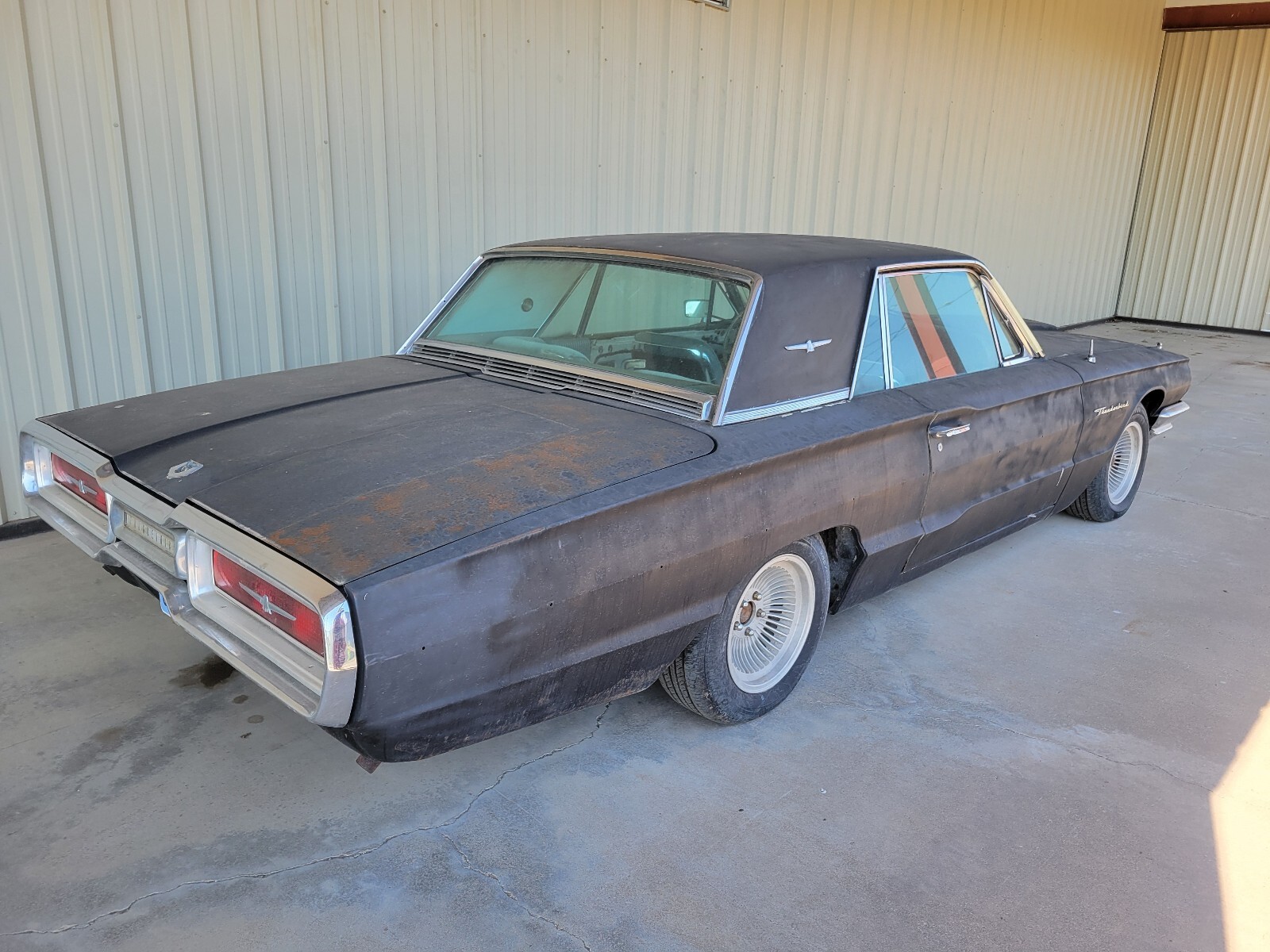 Ford-Thunderbird-1967-3