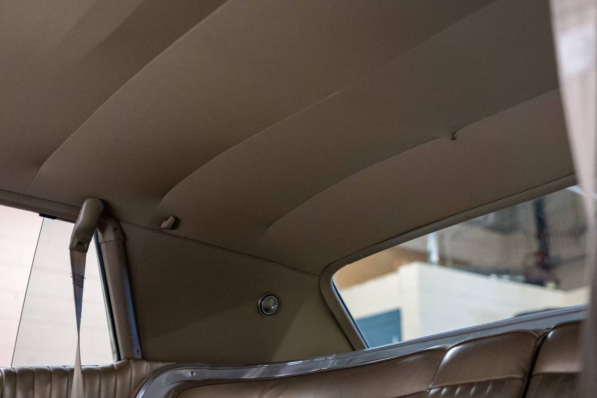 Ford-Thunderbird-1968-12