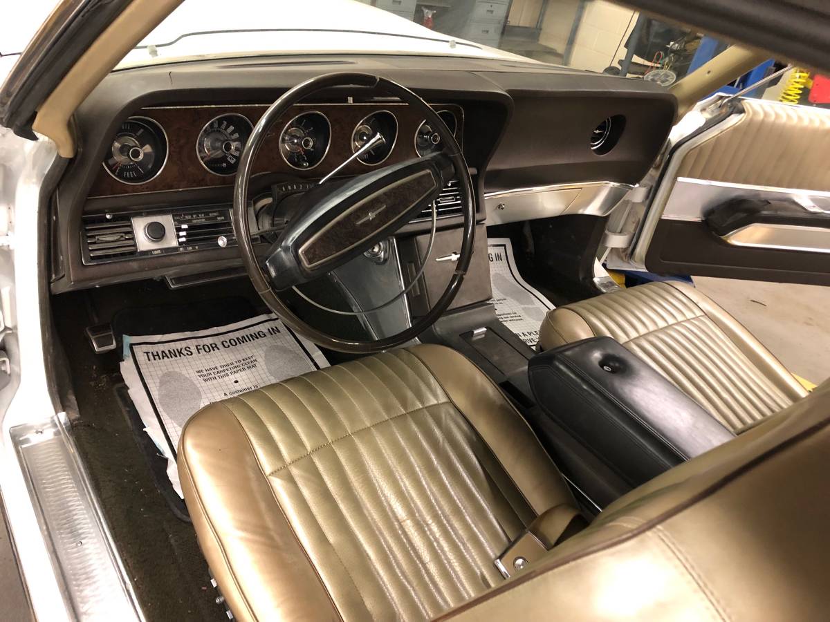 Ford-Thunderbird-1968-5