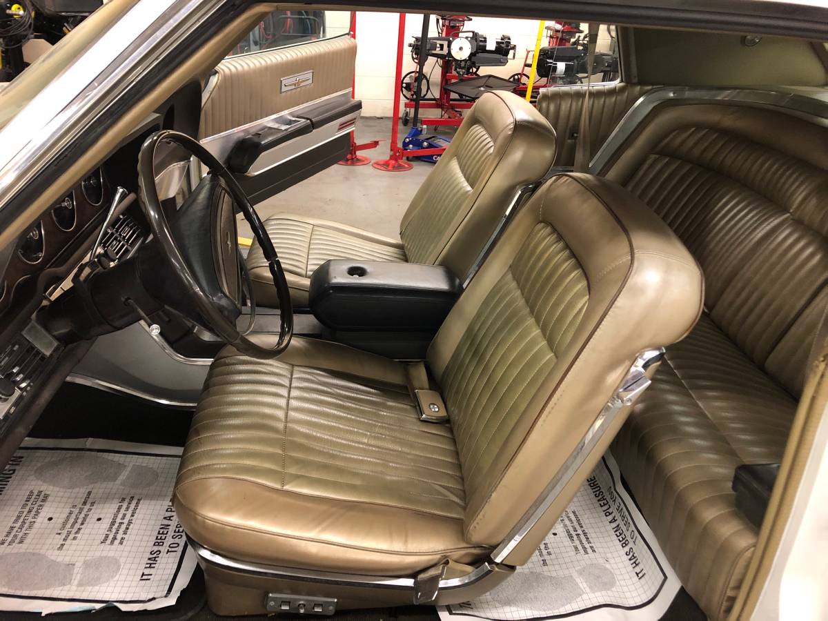 Ford-Thunderbird-1968-6