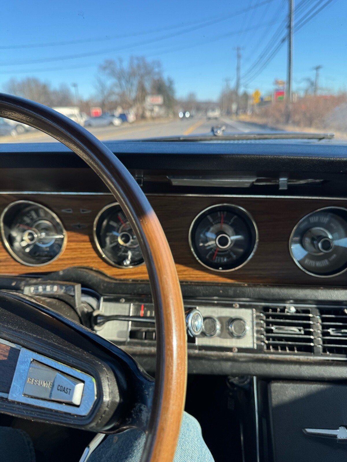 Ford-Thunderbird-1969-Coupe-10