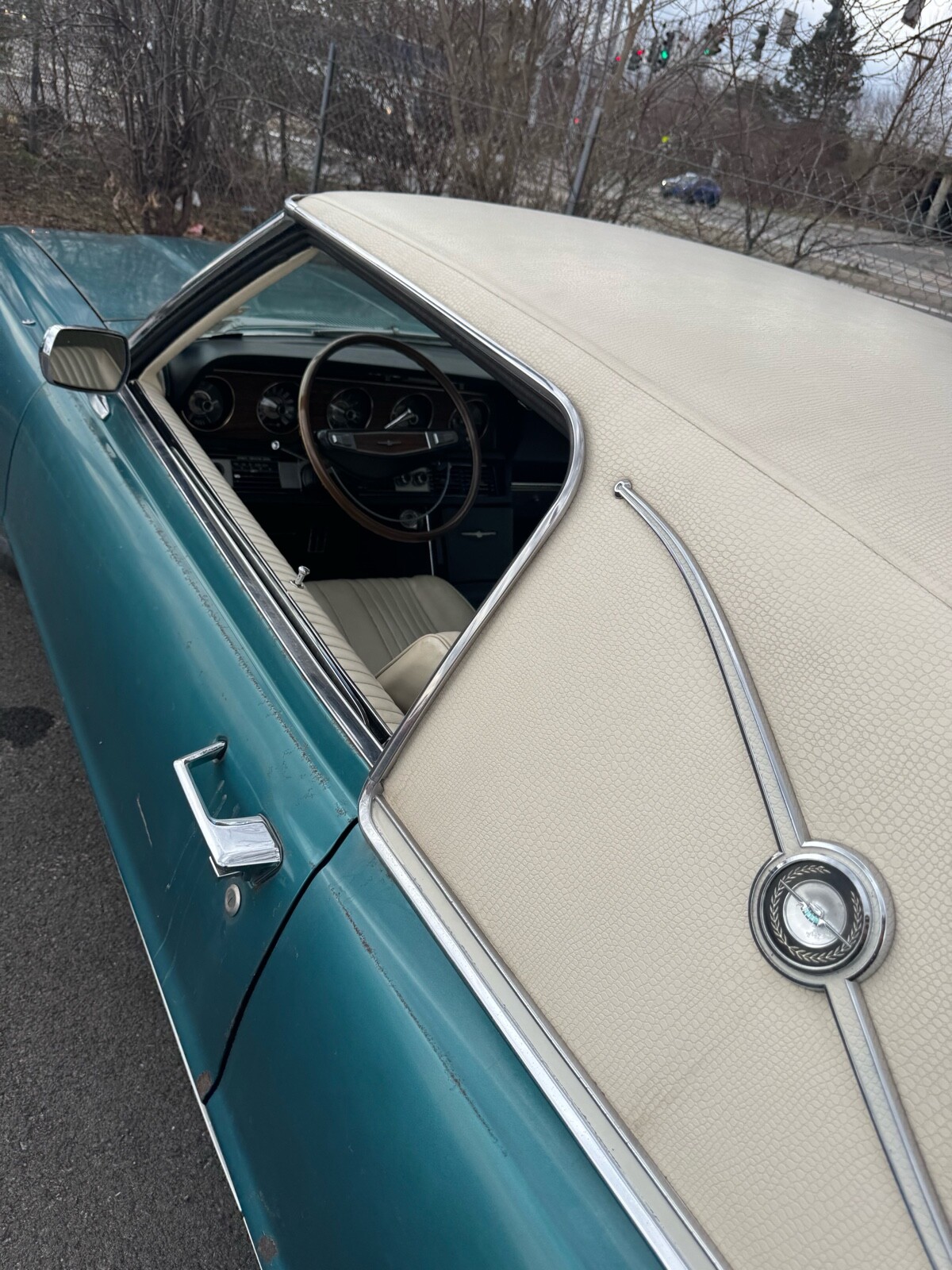Ford-Thunderbird-1969-Coupe-4