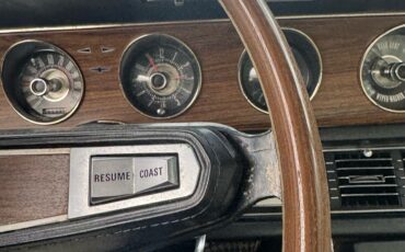 Ford-Thunderbird-1969-Coupe-8