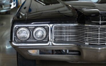 Ford-Thunderbird-1971-2-Door-Coupe-13