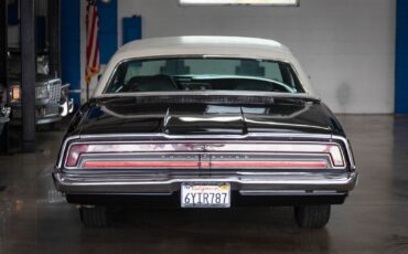 Ford-Thunderbird-1971-2-Door-Coupe-16