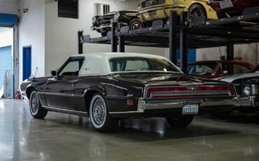 Ford-Thunderbird-1971-2-Door-Coupe-20