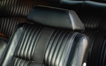 Ford-Thunderbird-1971-2-Door-Coupe-28