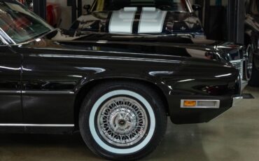 Ford-Thunderbird-1971-2-Door-Coupe-3