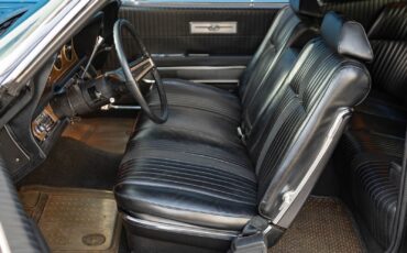 Ford-Thunderbird-1971-2-Door-Coupe-30