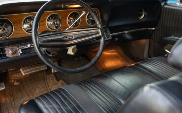 Ford-Thunderbird-1971-2-Door-Coupe-32