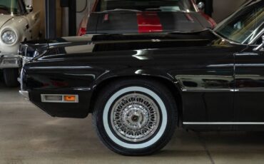 Ford-Thunderbird-1971-2-Door-Coupe-4