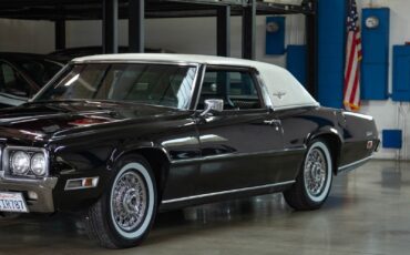 Ford-Thunderbird-1971-2-Door-Coupe-8