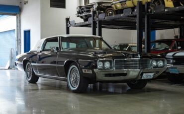 Ford-Thunderbird-1971-2-Door-Coupe-9
