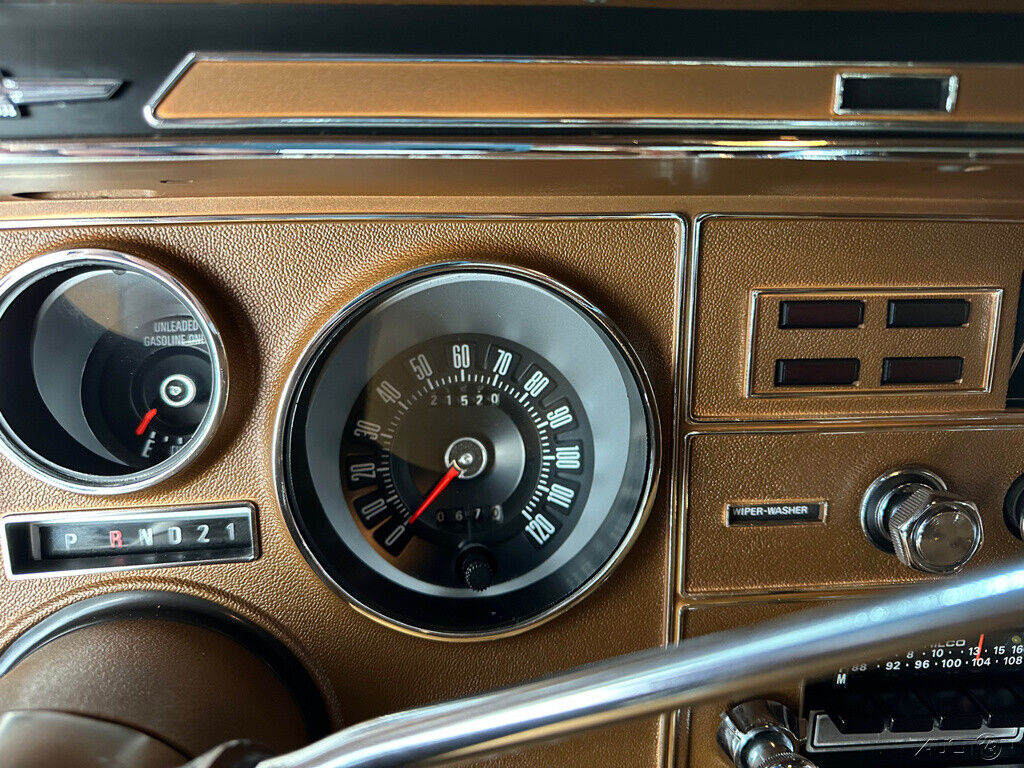 Ford-Thunderbird-1976-Other-15