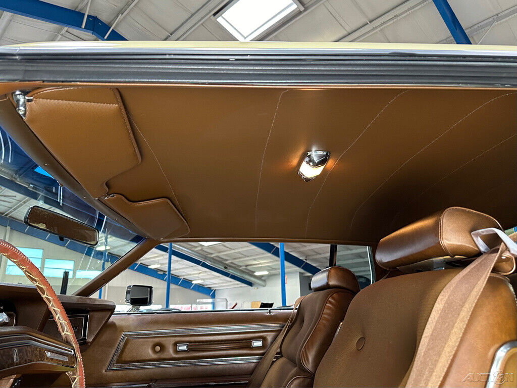 Ford-Thunderbird-1976-Other-20