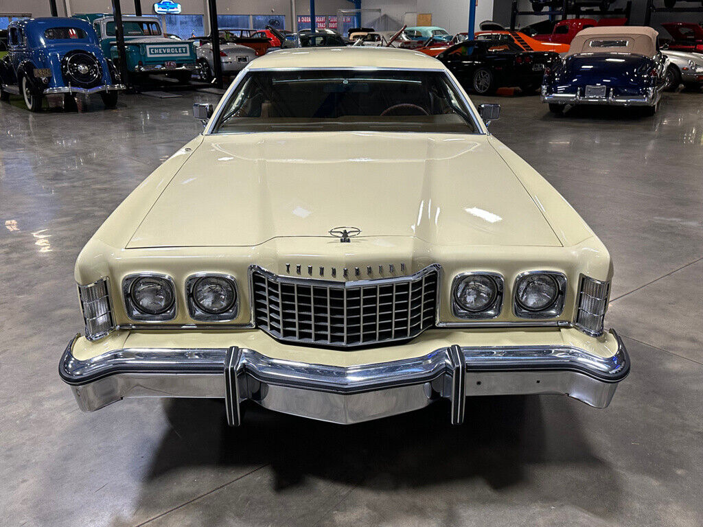 Ford-Thunderbird-1976-Other-7