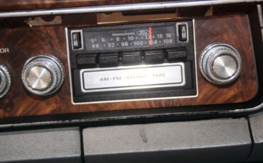 Ford-Thunderbird-1977-Coupe-14