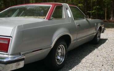 Ford-Thunderbird-1977-Coupe-5