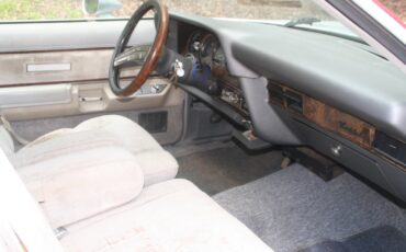 Ford-Thunderbird-1977-Coupe-8