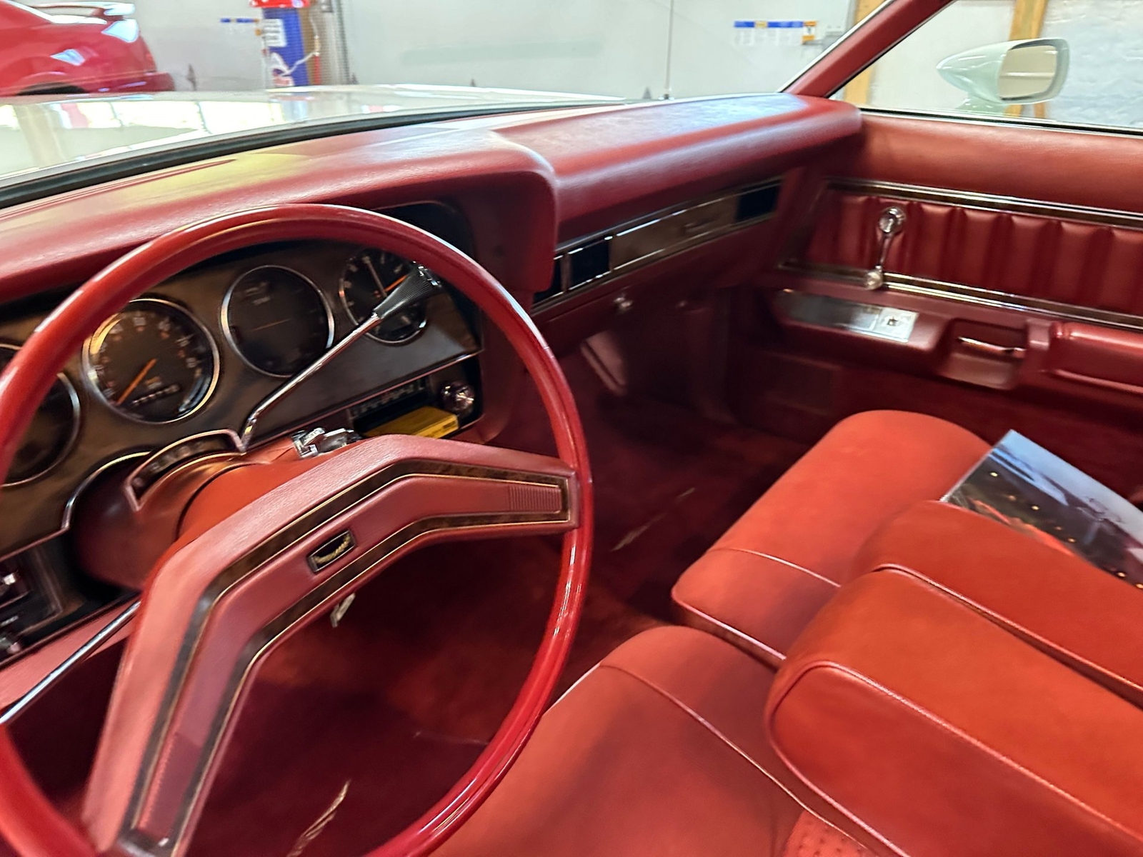 Ford-Thunderbird-1978-Other-16