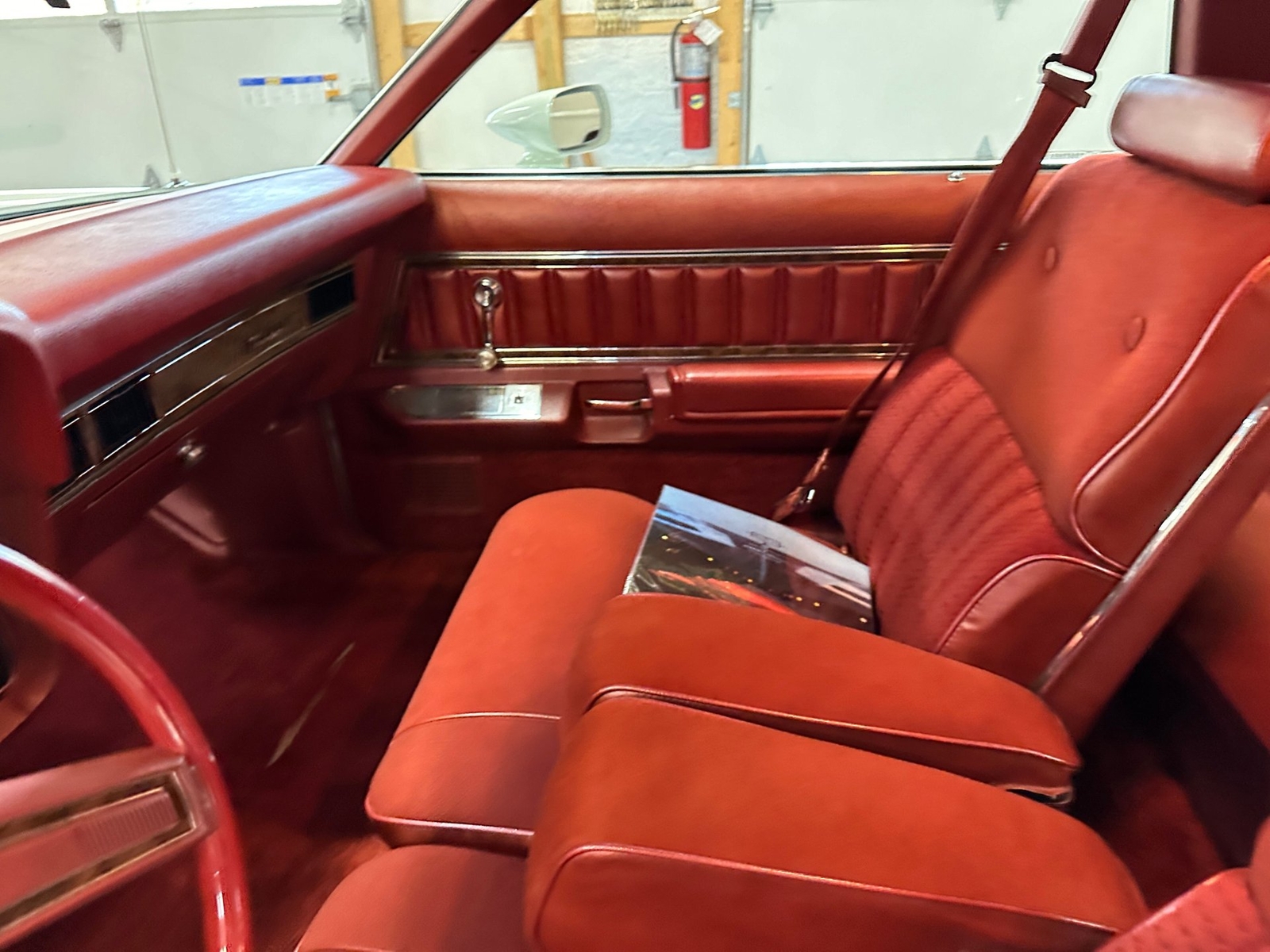 Ford-Thunderbird-1978-Other-17
