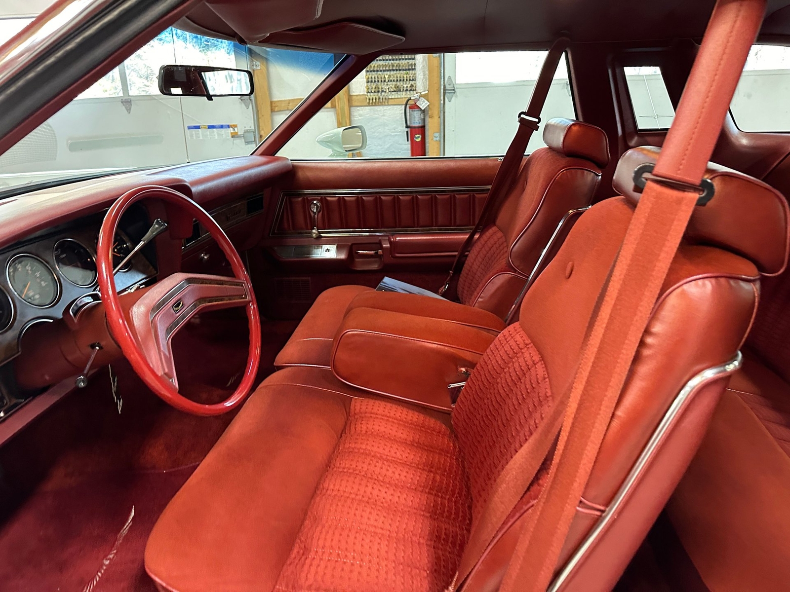 Ford-Thunderbird-1978-Other-20