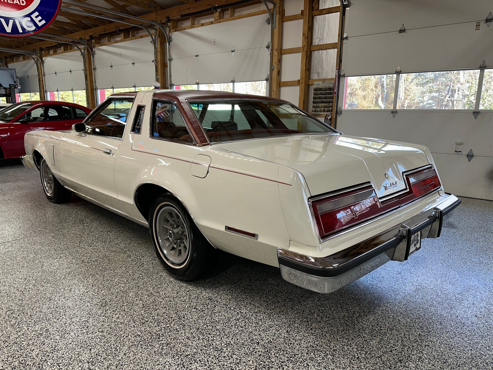 Ford-Thunderbird-1978-Other-7