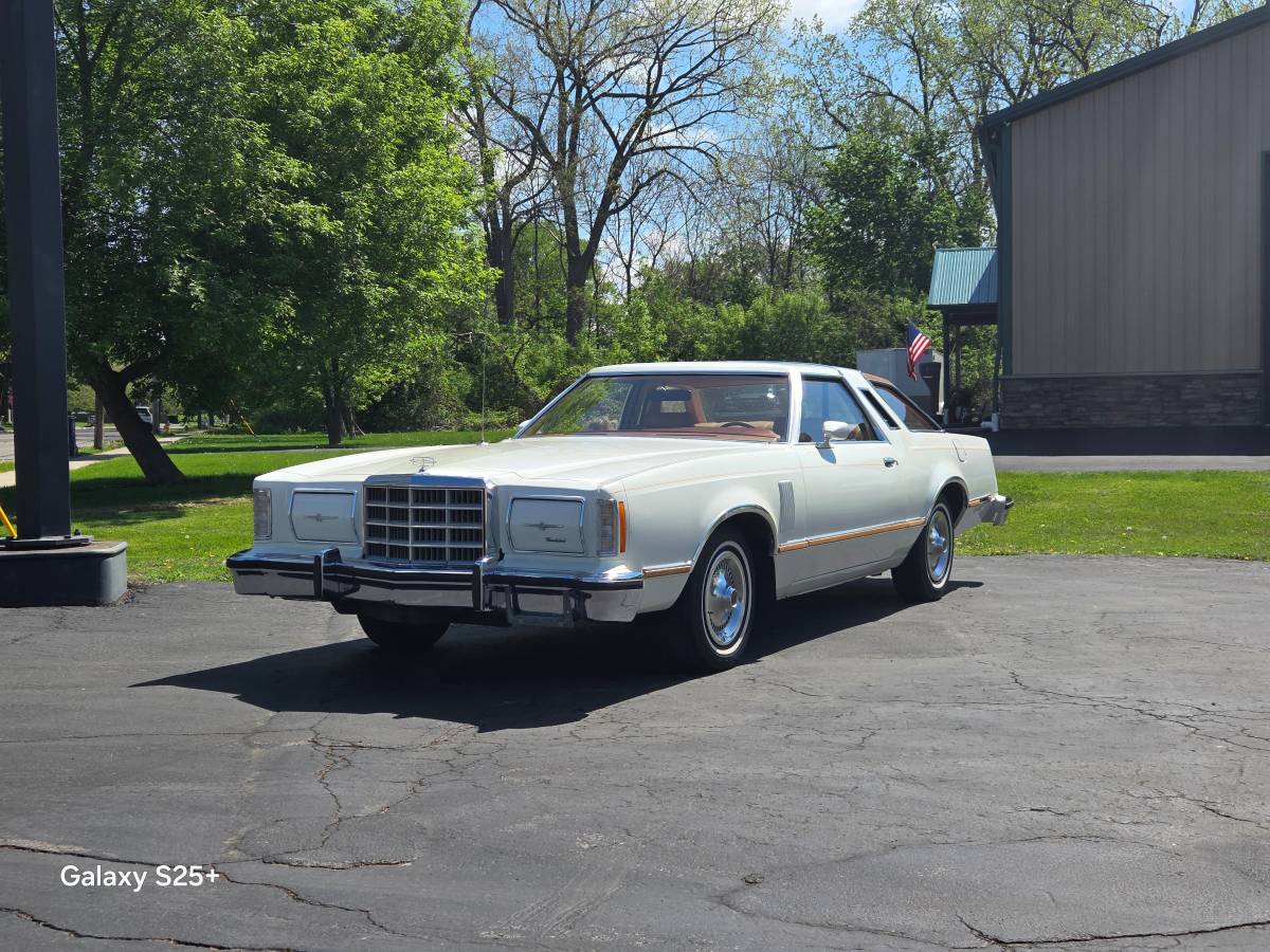 Ford-Thunderbird-1979-white-1