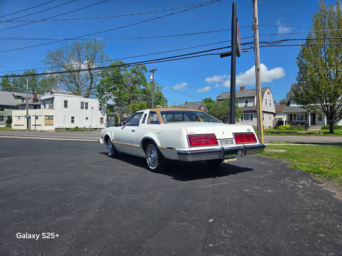 Ford-Thunderbird-1979-white-3