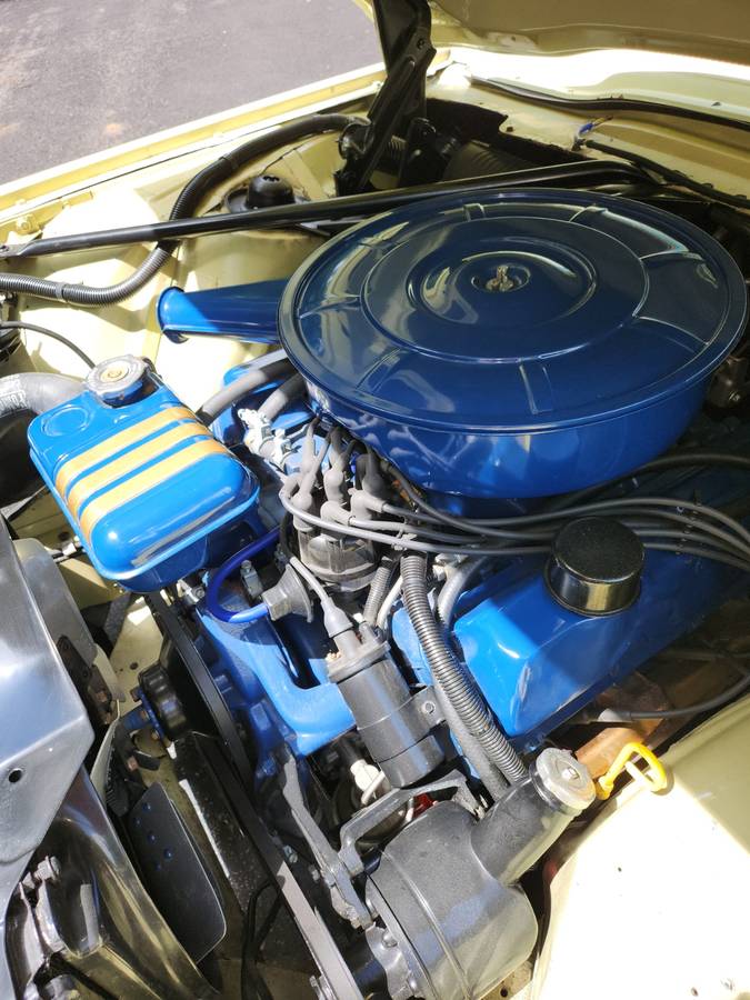 Ford-Thunderbird-convertible-1966-yellow-1