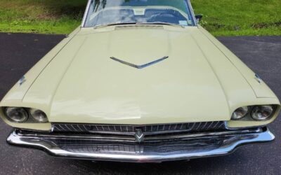 Ford Thunderbird convertible  1966 yellow